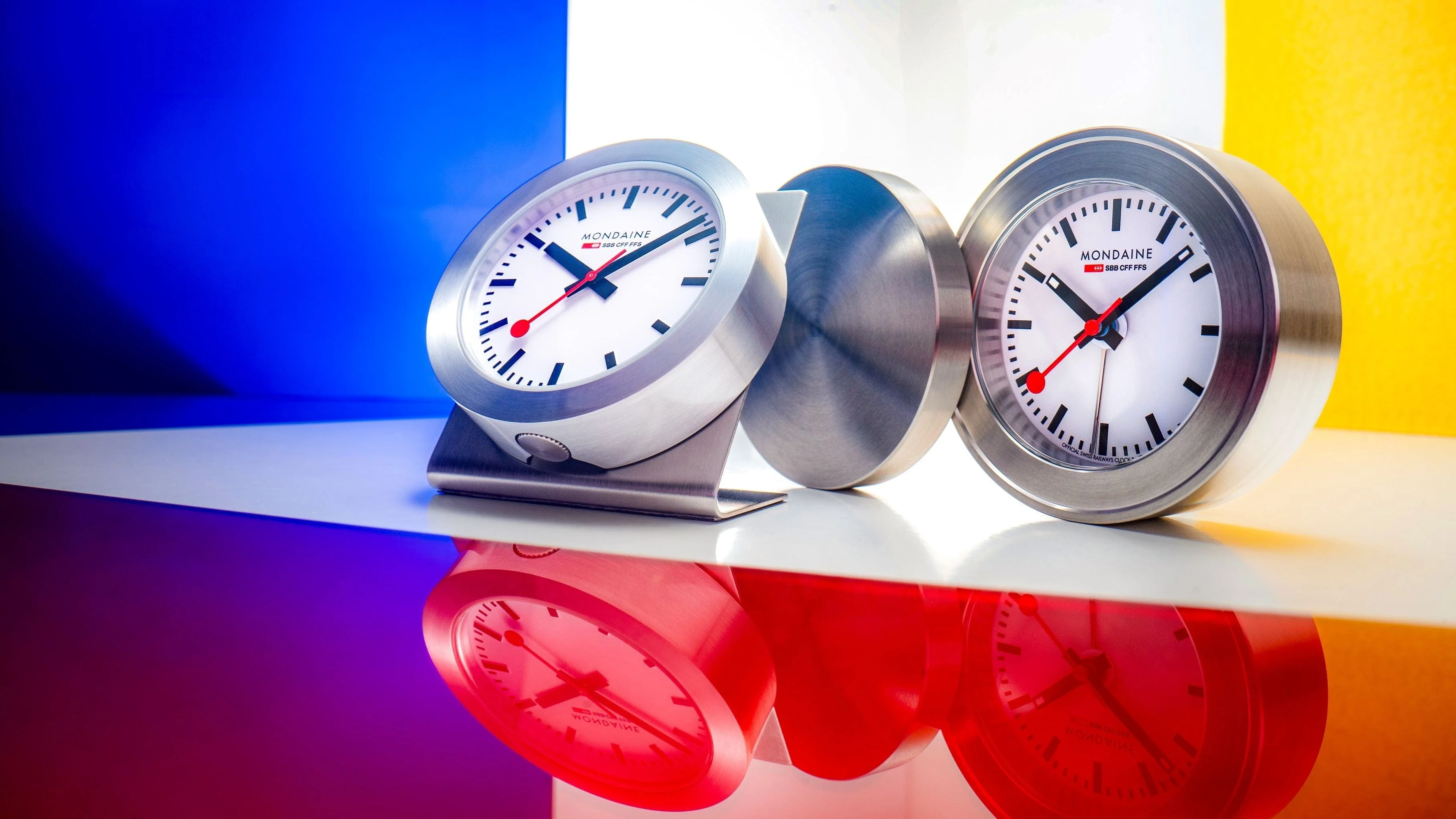Silver Coloured Magnet clock, 5 cm - Image 3